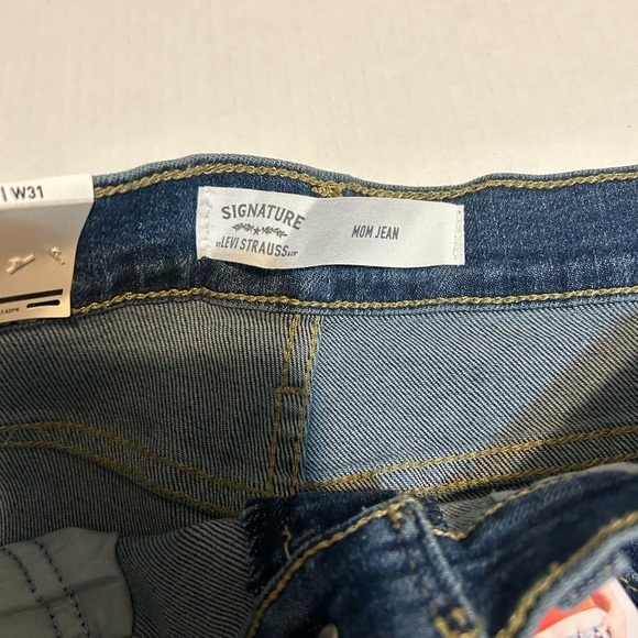 ✨NEW✨ Signature by Levi Strauss & Co. Juniors' Mom Jeans size 13 - Picture 5 of 8